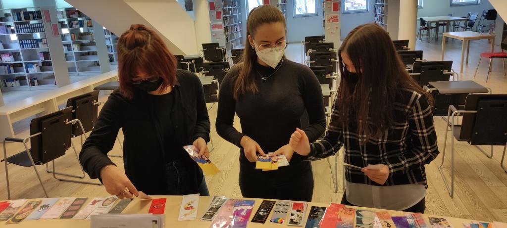 Podjela bookmarkera u knjižnici