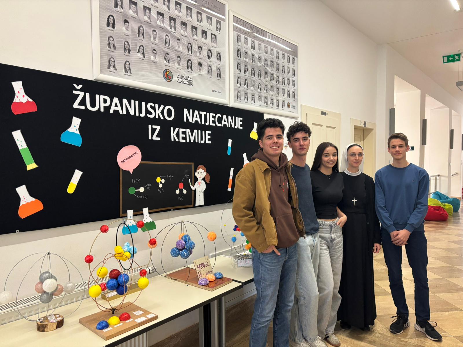 Učenici i s. Melita