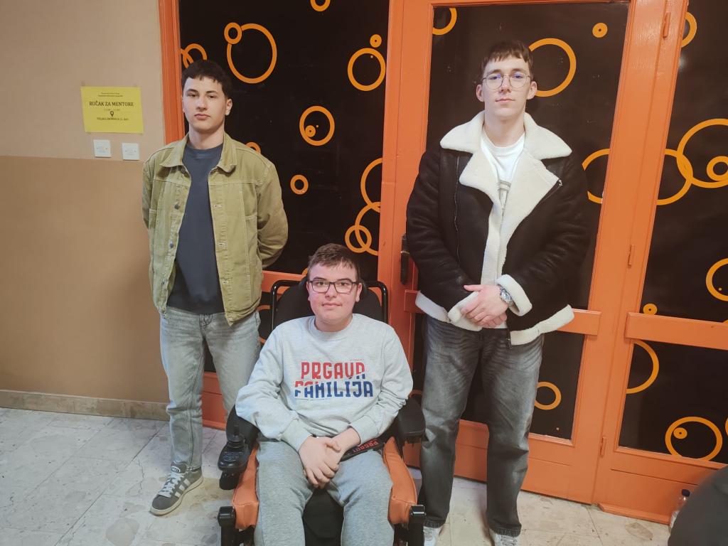 Maturanti - geografija