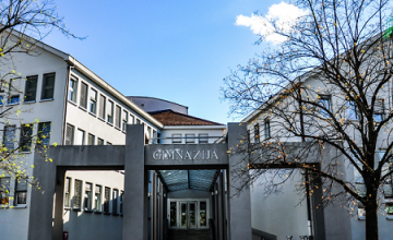 Pogled na glavni ulaz u Gimnaziju. Foto: Marija Mrkojević