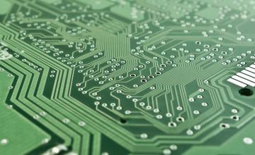 Školsko Natjecanje iz informatike (Izvor: https://www.pexels.com/search/computer/)